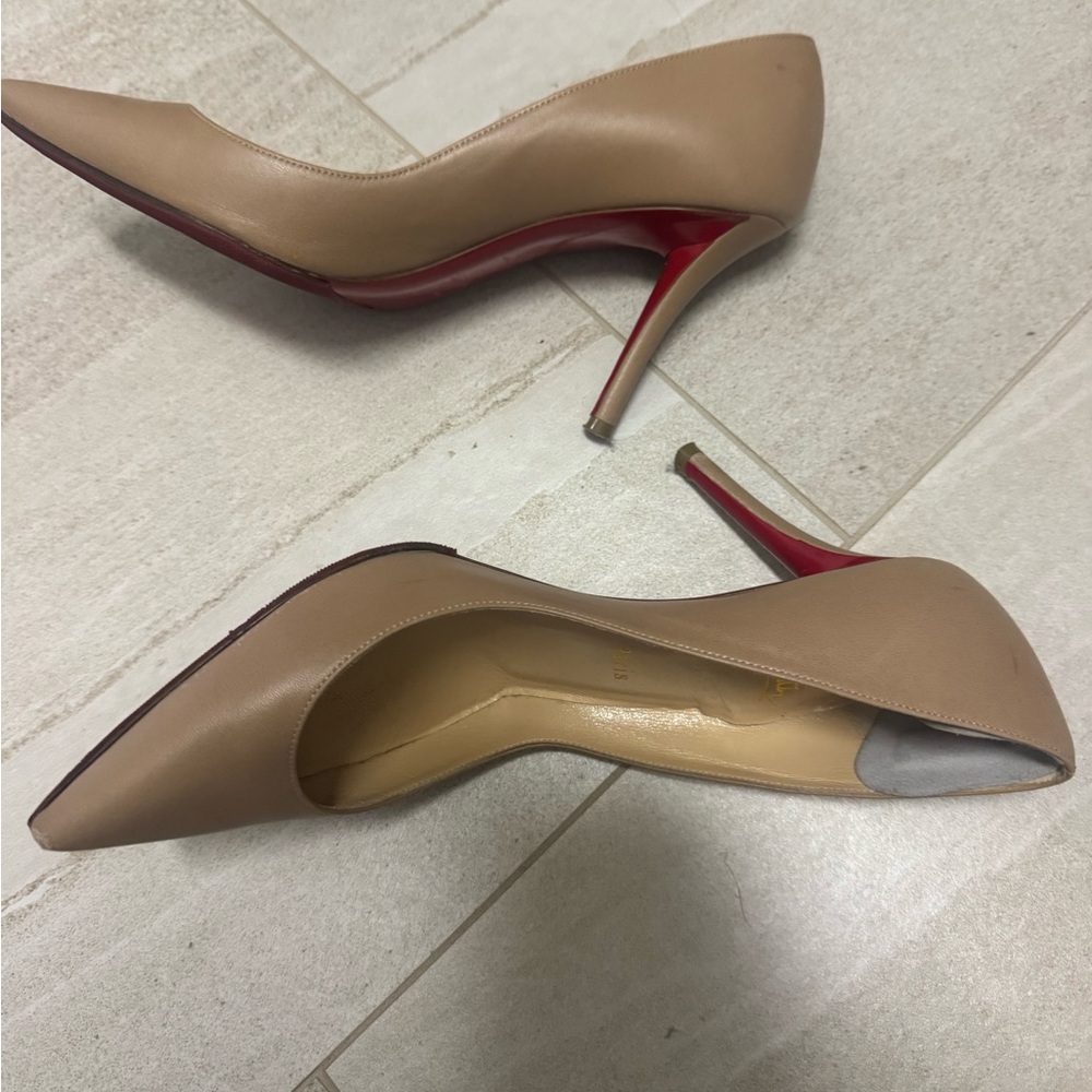 ❤️Christian Louboutin size 6.5 Nude Heels- offers welcomed!!!!!❤️ - Picture 4 of 15
